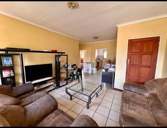 2 BEDROOM APARTMENT FOR SALE IN AMANDASIG